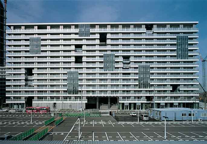 Kengo Kuma. Dwellings in Tokyo. Japan