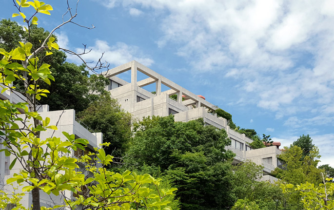  a+t visits Rokko Housing. Japanese lineages Tour