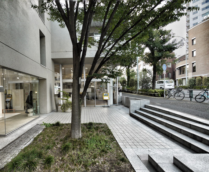 El espacio público en Hillside Terrace. Tour de los linajes japoneses
