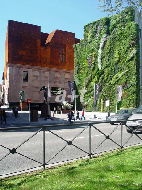 New Public Spaces in the Paseo del Prado. Madrid